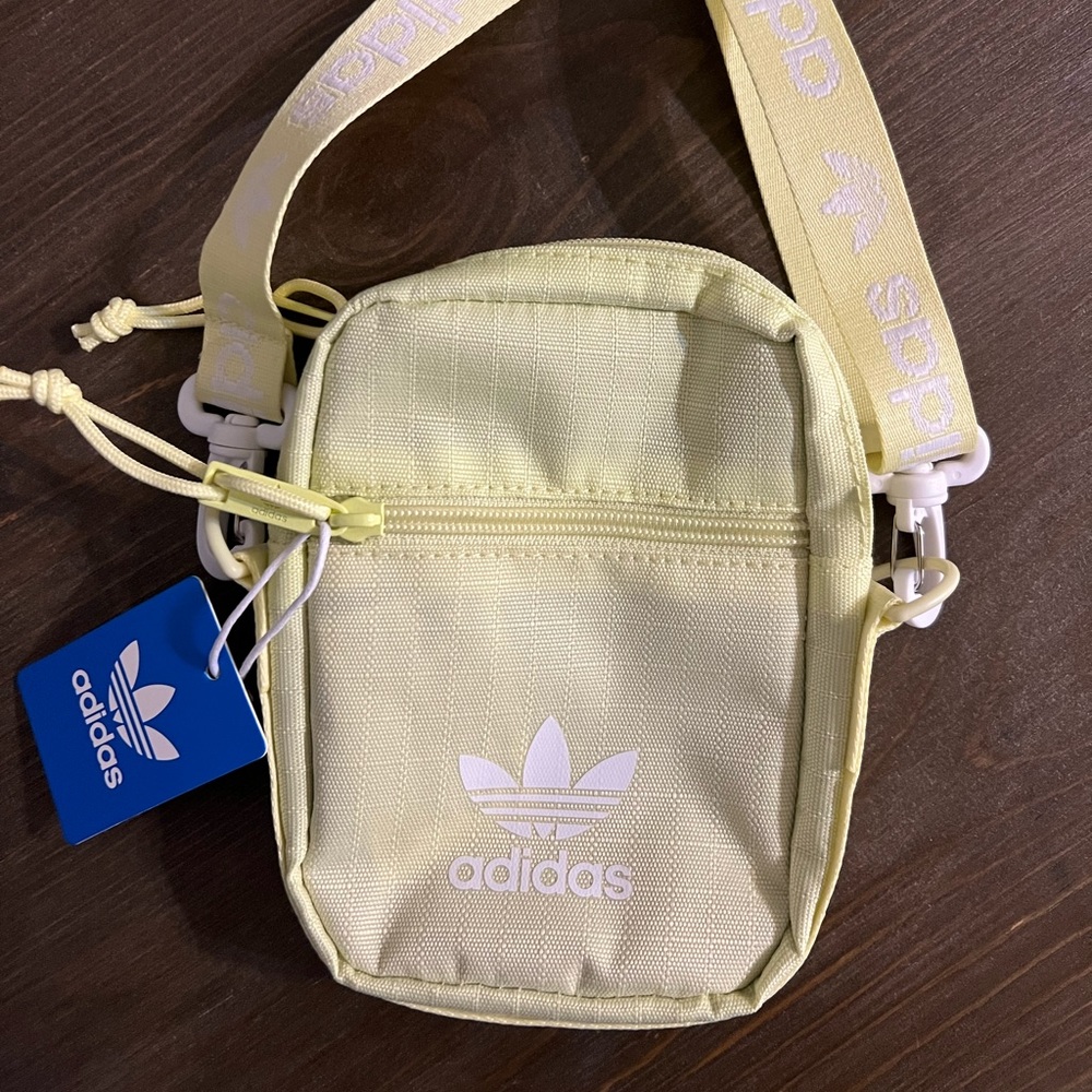ADIDAS crossbody bag - Picture 2 of 4